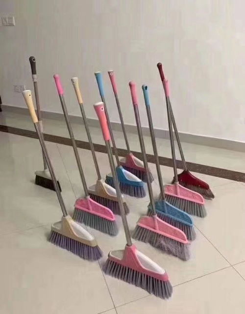 立起来的扫把,立起来的扫把重心在哪里