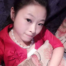 有一天我和姐姐做车我压到她的奶了她就叫了是怎么了