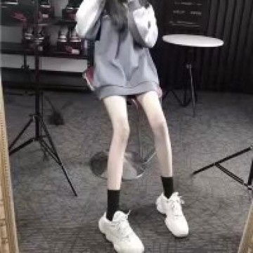 女生腿照片