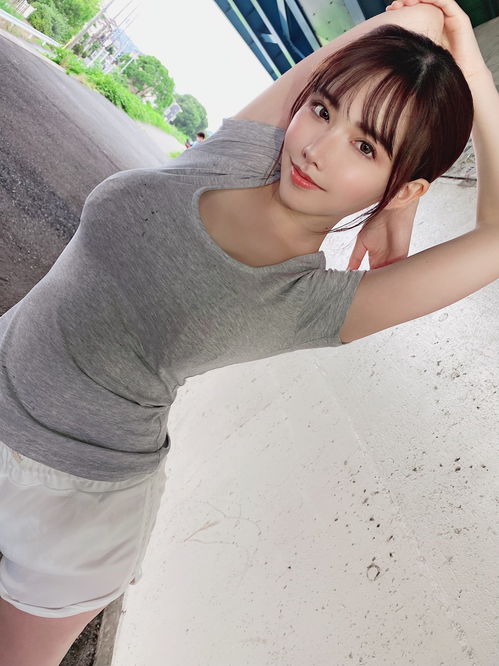 沫子撞脸日本老师叫什么
