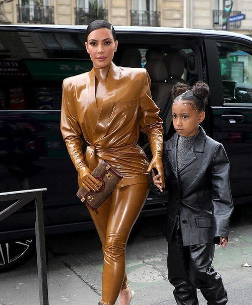 胶皮衣，胶皮衣cos