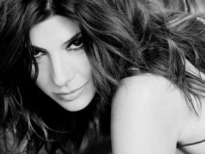 蜘蛛侠票房破11亿,梅姨54岁还那么美,怪不得哈皮喜欢她