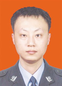 杨雪峰，杨雪峰英模事迹