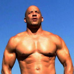 星际传奇2中,z迪塞尔已经做了马歇尔王了,第三部中,怎么又逃难了。_百