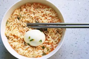 小时候的方便面，小时候的方便面图片