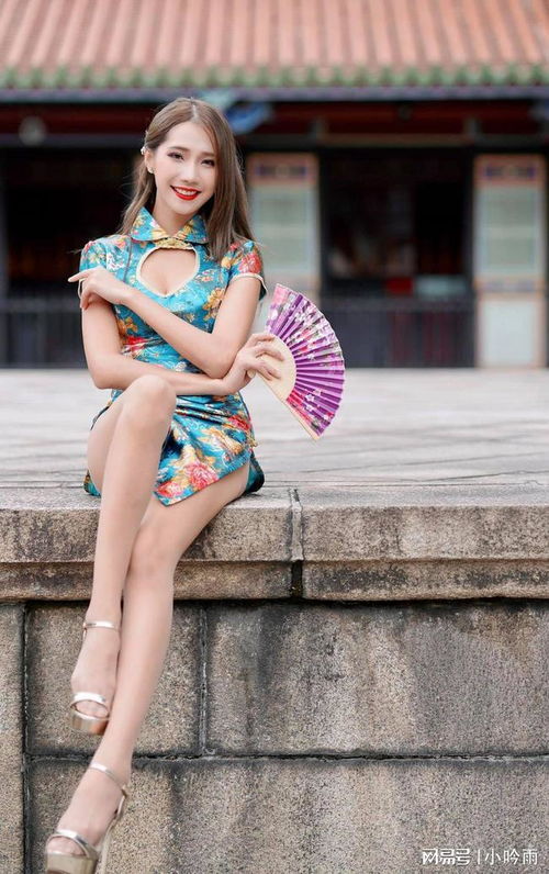 女人穿高叉旗袍时,有穿内裤的吗?()