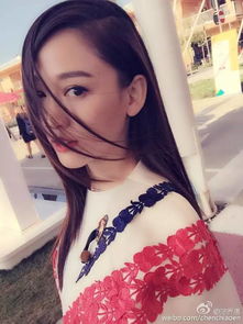 终于分了,这位美少女她单身了,精分少女是什么意思