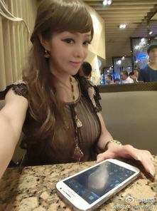 看图识人,这个头像的女的叫什么名字