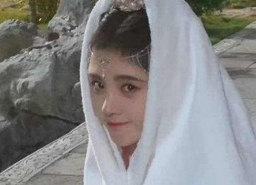 怎么用浴巾裹头?