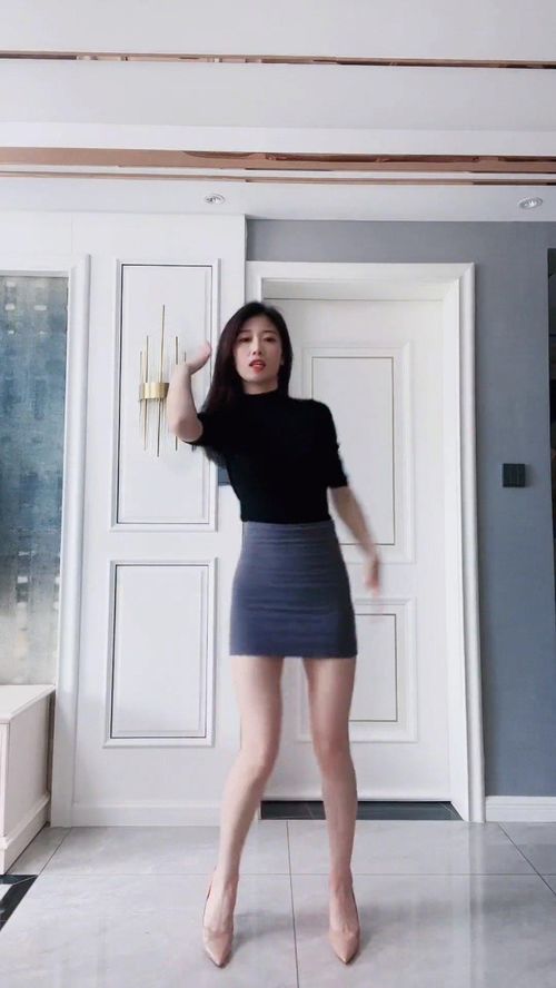 小蛮腰图片