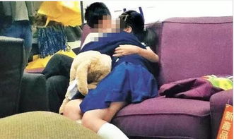 小学生亲嘴