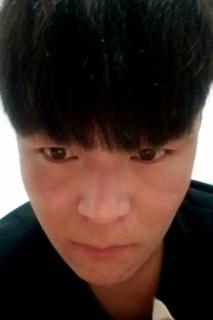 有首歌说我不如她是什么歌