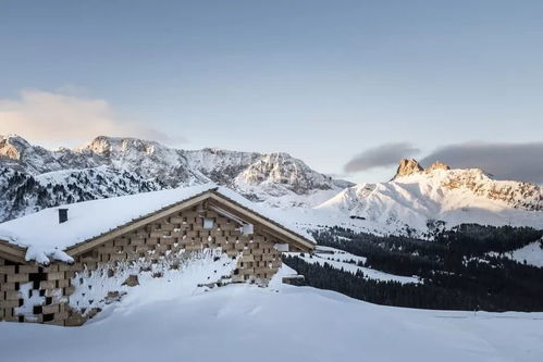 意大利2名登山客攀登雪山时失踪,攀登雪山有哪些风险?