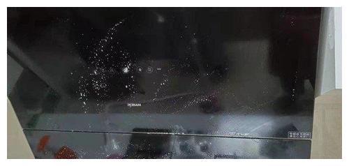 家里 特别是上有很多小灰尘和毛毛!?怎么办?