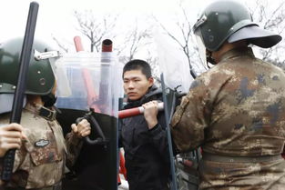 火炬之光2漂泊者的套装:歹徒,怎么打到?我已经到第二章了还能不能打出 