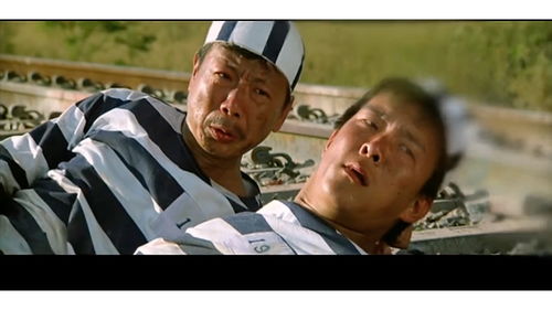 两个对父子坐火车,过隧道比武,结果大人也遭殃,是什么电影