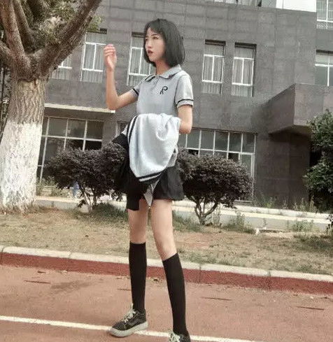 16岁女生可以穿黑丝吗