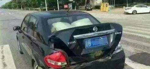 撞车，撞车后怎么处理流程