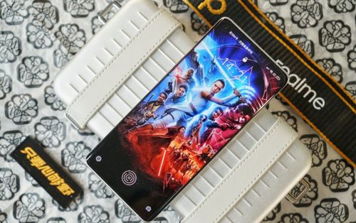 realmegt大师探索版伤眼睛吗