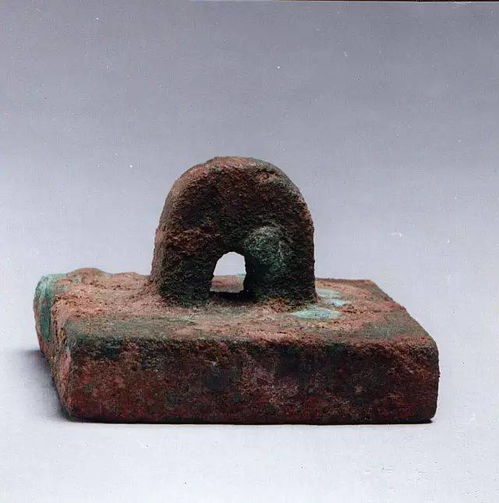 日本古代的国司和守护有什么区别