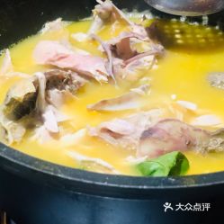 煲了半天，煲了半天的肉汤鸡答案