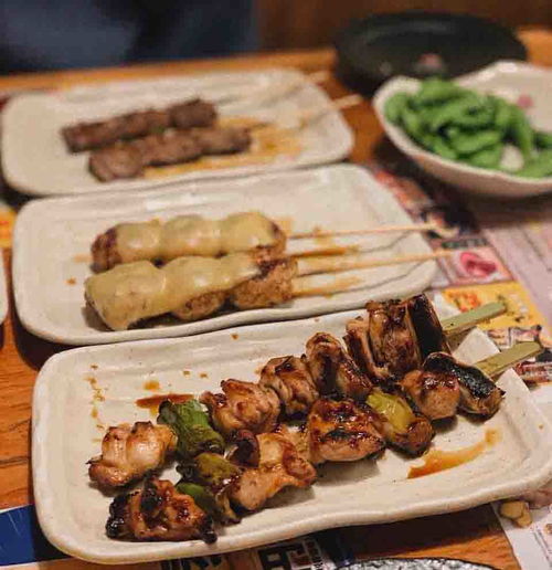 怎样制作家常葱油饼,轻松做出又香又酥的大众美食?