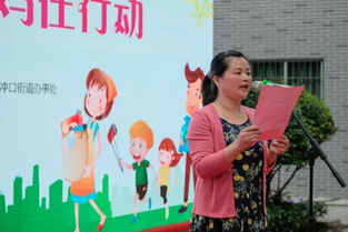 广州一位妈妈抱着孩子找孩子,你有过类似的经历吗?