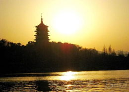 关于雷峰夕照的诗句