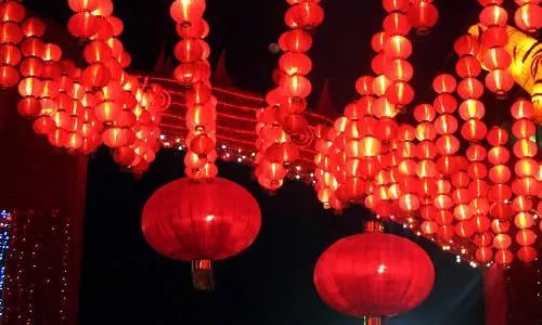 元宵晚会几点结束2021