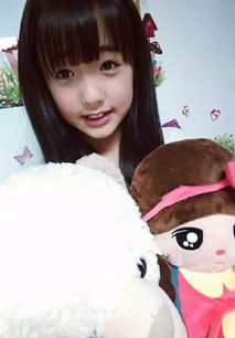这女的是网红吧,叫什么名字?急!!!