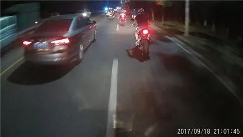 为什么《狂飙》中高启强愿意跟儿子玩命飙车却还要杀儿子?