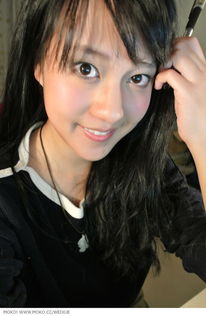 你们都有什么自拍的技巧来分享一下?