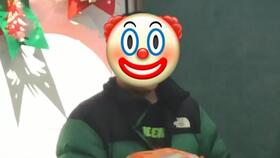 小丑竟在我身边上一句诗句,综英美小丑竟在我身边